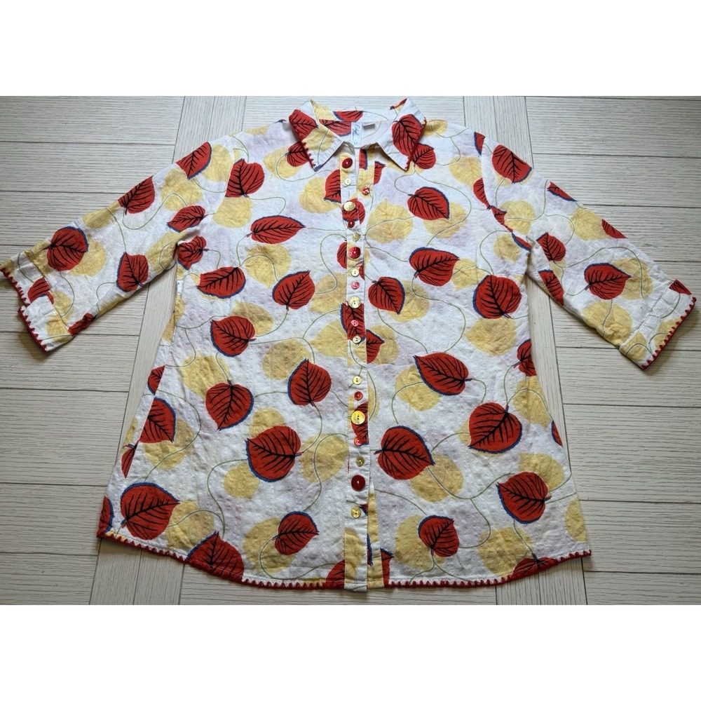 Ethyl Clothing Women Multi Button Boutique Blouse Contrast Crochet Stitch Hem M